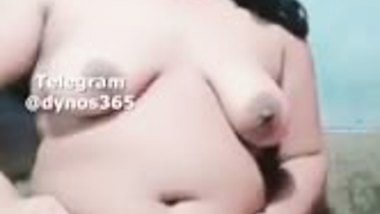 Cute Chamet girl naked chat with follower for money