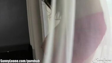 SunnyLeone Sunny Leone is in Las Vegas! Check...