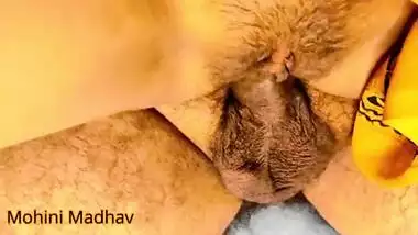Desi guy fucking his hairy pussy bhabhi