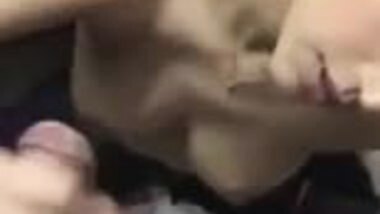 Desi gf say muh mein nahi lerri mein hot handjob