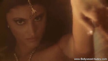 Sexy Indian Body Undressing Here