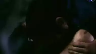 What is the actress's name and which vid