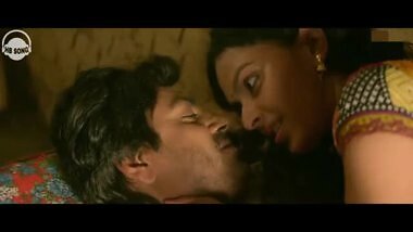 Hot song from the movie Babumoshai Bandookbaaz