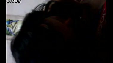 Kolkata MBA student Renu first time home sex with lover