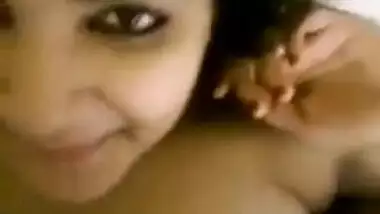 Sex Desi wife wants XXX action and hubby offers her a chudai cumshot