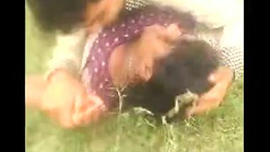 Pussy fucking outdoor fun with bhabhi