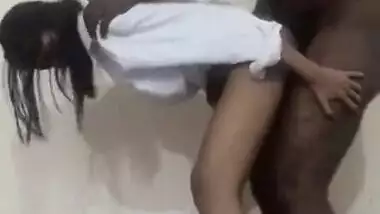 New Sri Lankan Spa Girl Handjob & Ass Fucking නවල පුකේ අරිනකොට ශොක් අය්යෙ