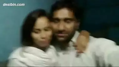 Lahore Couple Hot Smooching