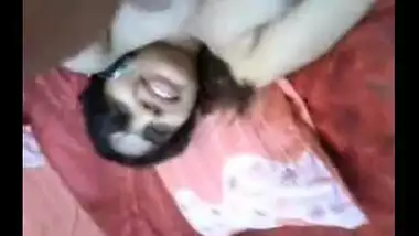 Hot Srinagar girl fingers herself while chatting with College Lover