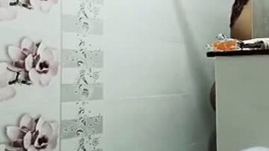 Pregnant Actress Swathi Naidu bathing