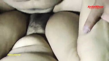 Indian bhabi ko muka dekh clenik doctor ne tabator choda