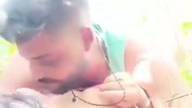 Trapping desi village girl and fucking her outdoor MMS