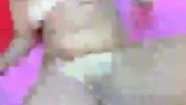 Thick Chick Masturbates With Toys