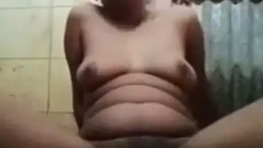 Barishal BD girl pussy fingering selfie