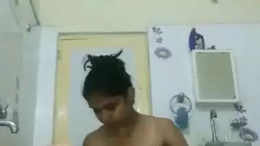 desi girl neha taking shower 1