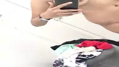 desi gf naked selfie in dressing room