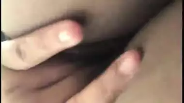 Sexy NRI Girl Fingerring