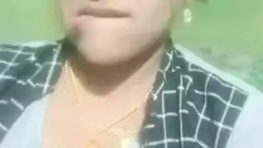 Bhabhi showing pussy with horny expressions