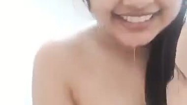 Desi Sexy Cutie In Bathroom