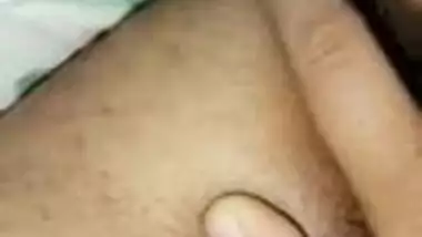 Big Booby Super Cute Sri Lankan Girl with Specs Leaked Videos Part 1
