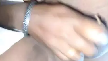 Horny aunt is fucked by a brinjal on tango