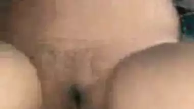 Bihari Bhabhi pussy show to her hubby’s friend Desi MMS video