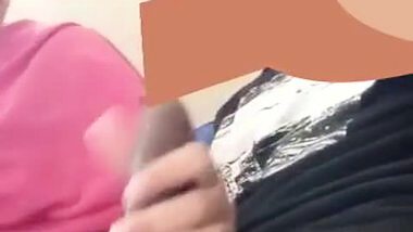 Desi cute girl suck her bf dick