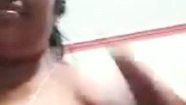 Tamil girl huge boobs show viral video call