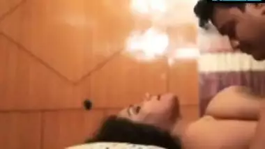 Sexy Indian Aunty Try To Satisfy Her Neighbour In Bedroom