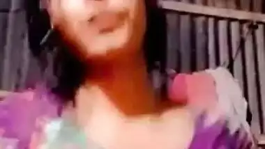Cute Village Girl Showing Her Virgin Pussy