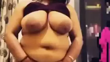 Big ass Randi Bhabhi full nude show on cam