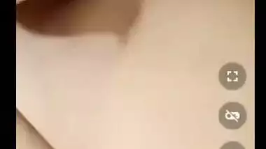 Paki Bhabi Bathroom Cam Leaking Cum Hot