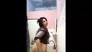 My name is Swati, Video chat with me