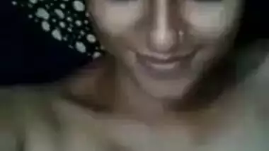 Pure Indian amateur sex video of a sexy Honey with Boyfriend