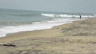 Indian sex videos of South Indian bhabhi changing outdoor