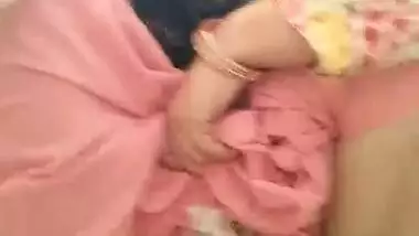 Sexy bhabhi pissing and making video