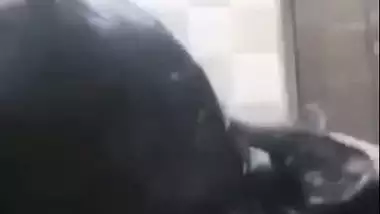 Bhabhi sex affair video call showing boobs to secret lover