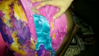 A fake doctor takes advantage of a mallu bhabhi on Holi