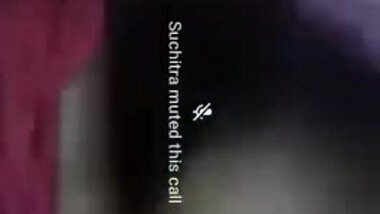 Orissa girl shoing her boobs