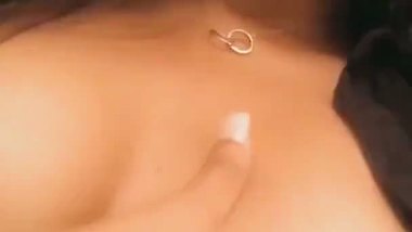 Hot figured Tamil model girl nude selfie video