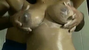 Indian naked couple romances and fucks in the bathroom