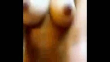 Viral sex video of Pakistani cousins in a hotel room