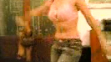 Sexy Indian Girl Hot Dance