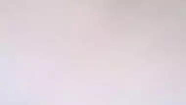 Cute Indian XXX teen showing her sweet boobs and pussy on cam