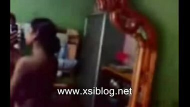 Desi Couple Records Own Sex Video