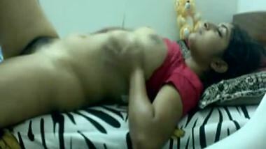 Hairy Indian Teen Masturbates In Her Bed