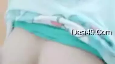 Today Exclusive- Cute Desi Girl Record Her Nude Selfie Video For Bf Part 1