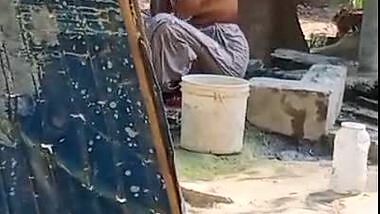 Village bhabhi nude bath outdoors