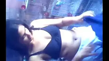 Gujarati girlfriend exposes big boobs in pet shop
