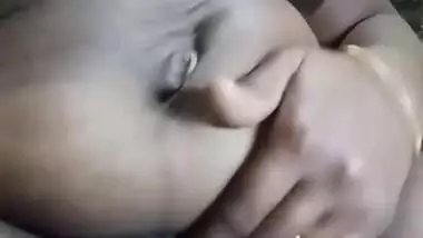 Indian Aunty Fingering Face Reaction Sound